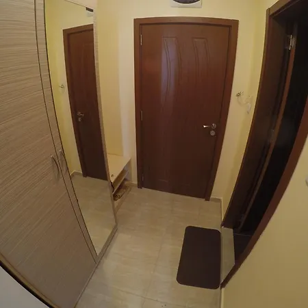 Apartment Vp Crystal Park